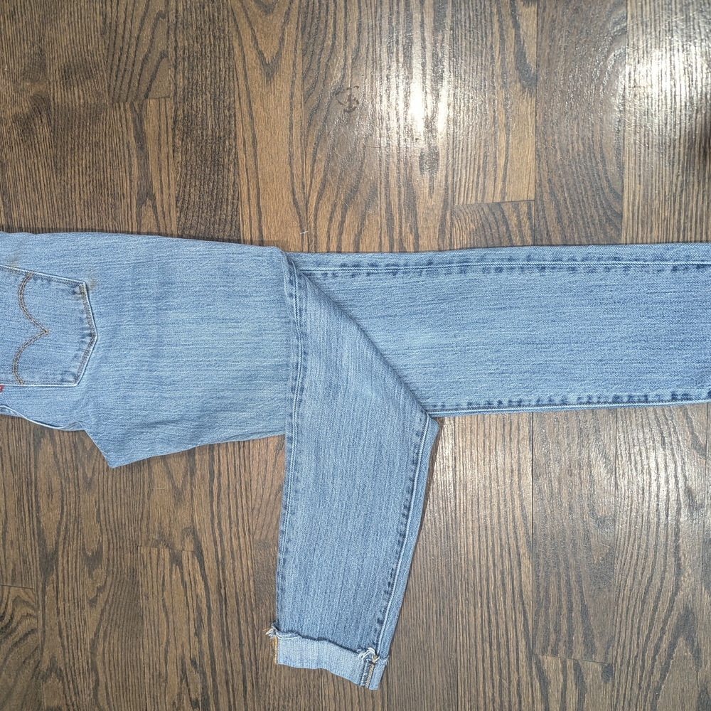 Levi's Light Blue Straight Leg Jeans for Women - Picture 6 of 6